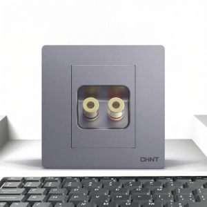 CHNT | 86 Type 16A USB Five-hole Switch Socket 1 piece