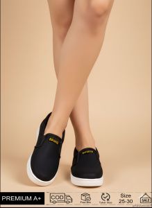 PROMO TOKO BARU !! Sepatu Anak Sekolah Hitam / Sepatu Harian Anak Sneakers Ringan Anti Slip