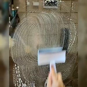 ที่เช็ดกระจกด้ามพลาสติกพร้อมที่รีดน้ำ ไม้เช็ดกระจกและฟองน้ำสำหรับทำความสะอาด ที่ปัดน้ําฝน มัลติฟังก์ชั่ 2-in-1 มีดโกนกระจกหน้าต่าง