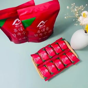 1 viên Khăn giấy nén hình chữ nhật tiện lợi cho cuộc sống khi đi chơi đi làm và cả đi du lịch