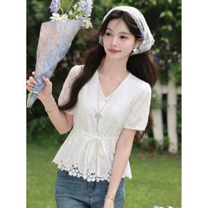 Áo Nữ Mùa Hè Cổ V Hình Hoa Màu Trắng Nhạt Ôm Eo