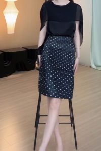 MANMI | Chân Váy Bút Chì Đính Đốm Cao Waist Short