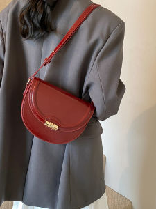 Spring Summer New Small Womens Saddle Bag Fashionable Retro Crossbody Bag Versatile High Quality Leather Handbag for Youth