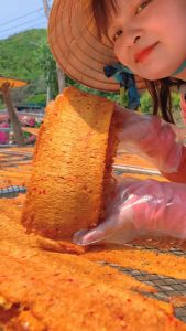 2 Hũ Mực Cán Tẩm Vị 250G Loại Ngon Mực Nguyên Con Cán Vị Chua Ngọt Cay Cay Nhậu Bao Vào