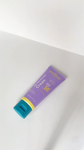 AMATERASUN UV SUNSCREEN CREAM SPF 50+ PA++++ 50 GR TABIR SURYA SUNSCREEN WAJAH UNTUK KULIT NORMAL DAN KERING MELINDUNGI SKIN BARRIER MELEMBAPKAN KULIT