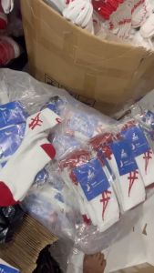 Tất/vớ thể thao-tất bóng chuyền-cầu lông chuyên dụng cao cấp-  100%cottonđủ các thương hiệu.Chống mùichống co dãnkhông baikhông xù