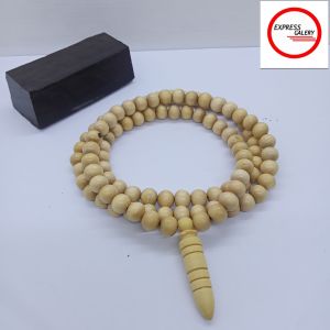 kalung liontin kayu kemuning gading D82
