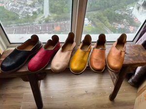 Moroccan Mens Leather Shoes Made in Morocco Camel Skin Black
