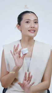 MOICARE Brightening Moisturizer Gel Alpha Arbutin Ceramide Niacinamide Mencerahkan Wajah & Memperbaiki Skin Barrier