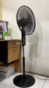 Sekai Kipas Angin Berdiri SFN 1622 B 16 Inch | Standing Stand Fan Tumpu Lebar Diameter 40 cm