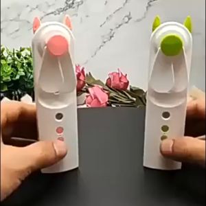Handheld Mini Fan Hand Fan Portable USB Rechargeable Small Pocket Fan Handheld Fan Mist Fan USB Rechargeable Water Spray