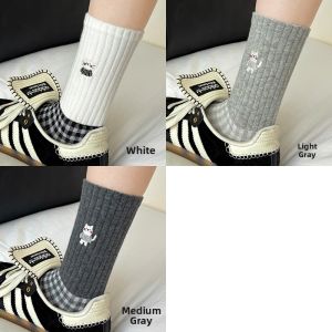 Grid Embroidered Cat Medium Socks