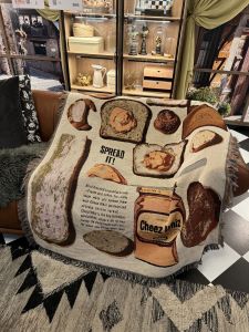 Cuckoo Butter Bread Line American Retro Style Couch Decorative Casual Blanket Cover Towel Rectangular Cartoon Animation Pattern