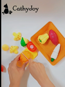 CathyJoy Kids Pretend Play Cutting Fruits Vegetable Fun Satisfying ASMR Kitchen Toy Kids Leaning Education Velcro Vege Food Toys Cut Masak Play Set