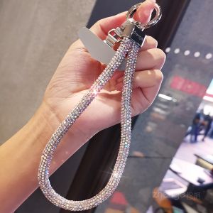 Short Phone Strap with Thickened Water Diamond Pendant High-End Feeling Goddess Sparkling Diamond Drop-In with Metal Clip Strong