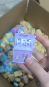 2026 Model Cute Cartoon Lottery Machine Keychain — Mini Swinging Pendant Educational Toy Gift Charm for Kids