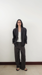 RUMON- Single Breasted Oversized Blazer สูทสองกระดูม ทรงโอเวอร์ไซส์ ผ้าวูล