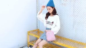 BALO NỮ DẠO PHỐ THỜI TRANG HÀN QUỐC KIỂU DÁNG NHỎ XINH CHẤT LIỆU DA PU BỀN ĐẸP DBN215 - Thương Hiệu AZAGO