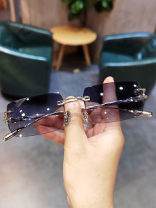 C&H แว่นกันแดดปกป้อง UV กล่องแนวโน้มแฟชั่นชายและหญิงแบบใหม่แว่นตากันแดดไร้กรอบน้ำหนักเบาพิเศษแบบย้อนยุค