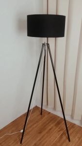 Lampu Berdiri Standing Lantai Sudut Beside Floor Lamp Tripod Besi Ruang Tamu Kamar Tidur Lantai Minimalis Aesthetic Lampshade Lamp Lampu NRL-SFL21 Tinggi 155CM