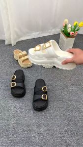 Lateny Sandal Wedges Wanita Dewasa Tinggi Tebal Dua Strap Tali Baru Gesper Bermotif Anti Slip Ringan