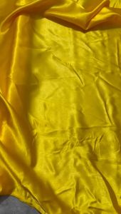 ( per setengah meter ) kain SATIN POLOS saten sateen silk lebar 120 cm polyester lemes lembut mengkilap bahan pakaian baju jubah bridesmaid gaun dress gamis kerudung jilbab hijab dekorasi dekor kerajinan hidden box hantaran background hamper bendera umbul