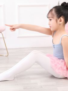 ถุงเท้าเต้นรำ สำหรับเด็กผู้หญิง ถุงเท้าเต้นรำผ้ากำมะหยี่สีขาว ถุงเท้าเต้นรำผ้ากำมะหยี่สำหรับการแสดงในช่วงฤดูร้อน