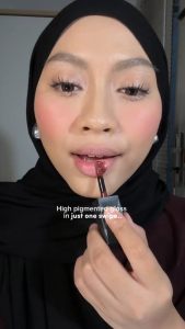 Make Over Amplify Fluid Glass Lip Gloss