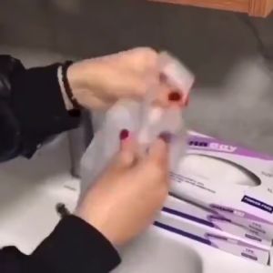 Hộp 100 Găng Tay Cao Su TPE  Bao Tay Siêu Dai Dùng 1 Lần Làm Bếp Nấu Ăn Vệ Sinh Không Mùi Chống Nhăn kitchen gloves