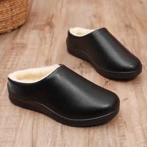 Winter Cotton Slippers Mens Fleece Lined Padded Warm Keeping Non Slip Leather Stain-Resistant Indoor Cotton Slippers for Middle-Aged and Elderly People