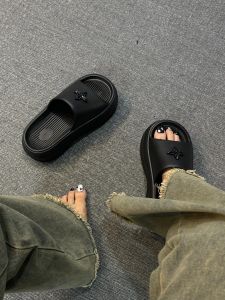 Black Hidden Elevator Platform Slippers Womens Summer Outwear Eva Shit Feeling Soft Non Slip Stinky Seaside Beach Slippers