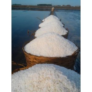 garam kasar - garam krosok non yodium murni 100% garam krosok bisa di gunakan untuk mandi 1kg