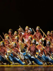 Xiaohe Elegant Demeanor Zhu Des Hanger Performance Costume Children's Ethnic Style Dancing Dress: Pick Military Grain Patriotic Theme Performance Wear