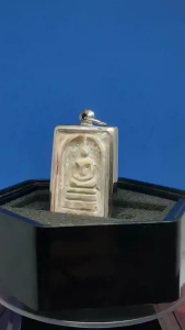 Good for collection and Wearing-Very Beautiful and Special Relic Stone(the natural Holy Stone) Phra Somdej AmuletAssembled with Stainless Steel Cover 可遇不可求精美老矿石料饱满舍石龙宫舍利化石崇迪佛佛牌(五大古佛之—)已包好不锈钢佛牌壳