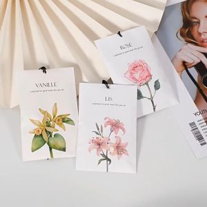 Túi Thơm Treo Tủ Quần Áo Aroma Khử Mùi Nhà Vệ Sinh Tỏa Hương Thơm Mát Cho Phòng Ngủ Và Ô Tô