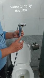 Tay vòi xịt vệ sinh 2 trong 1 hai chế độ nước chống rát chống bỏng Waternymph ASPQ003