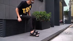 Sandal Gunung Pria Dewasa Trendy 2025