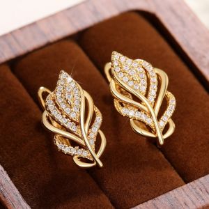 Huitan Gold Color Leaf Hoop Earrings for Lady Temperament Elegant Womens Ear Accessories Wedding Party Luxury Trendy Jewelry