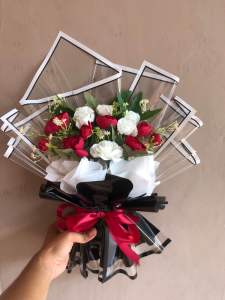 BUKET BUNGA KERTAS HITAM & PUTIH TRANSFARAN