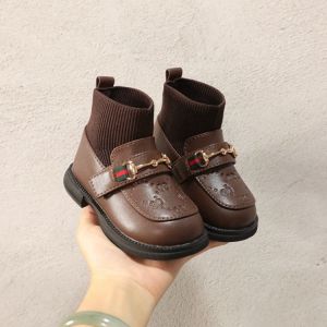 Cui Ya Ya Princess Style ผ้าขนแกะ รองเท้าบูทสั้นกันลื่นมีซับในสําหรับเด็กผู้หญิงอายุ 1-3-5 ปี นุ่ม หนัง รองเท้าบู๊ตสําหรับเด็กวัยหัดเดิน