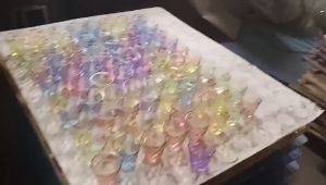 Gelas Kaca Minuman Aesthetic dengan Gagang Warna