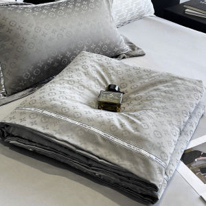 Luxurious Summer Ice Silk Quilt Set of Four Machine Washable Air Conditioner Quilt Thin Quilt for Spring Autumn And Summer