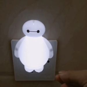 Đèn Ngủ Hình BayMax ( Bmax ) Big Hero 6 Trắng  Siêu Tiết Kiệm Điện Bóng Đèn Led Tuổi Thọ CaoSiêu Bền