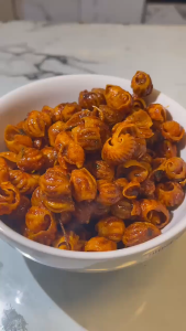 Makaroni Kerang Spiral Extra Pedas 1000g – Camilan Renyah Pedas Menggigit