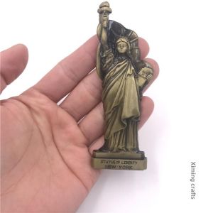 FEIZHUXIANSEN | Singapore Merlion Fountain Decorative Fridge Magnet 3D Painting Souvenir