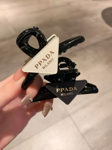 Elegant Triangle Hair Clips Womens Half up Shark Clamp Hair Accessories Side Ponytail Holder Fashionable Korean Style