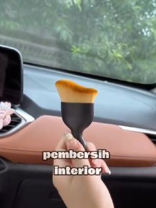 Kuas Pembersih Interior Mobil: Cara Membersihkan Dasbor & Karpet Mobil dengan Mudah