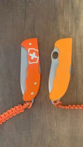 Dao xếp đa năng Hunter Pro Victorinox Thụy Sỹ