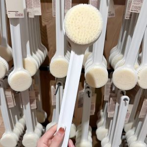 แปรงอาบน้ำแบบมีจักรกลยาวขนนุ่มสำหรับขัดหน้าอกหลังและทำความสะอาดผิว กันน้ำ ใช้ได้ทุกเพศ ดีไซน์เรียบง่าย ใช้งานง่าย ผลิตจากพลาสติก