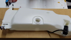 กระป๋องฉีดน้ำฝน ISUZU D-max 2020-2024 แท้เบิกศูนย์